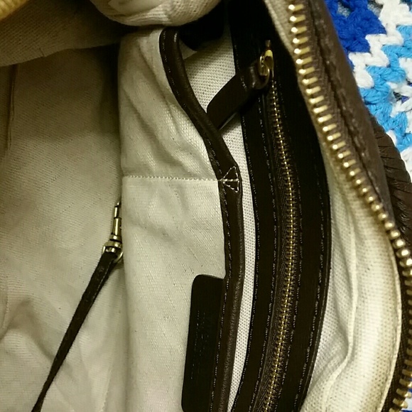 SALE!!!!!!Michael Kors signature satchel - Picture 7 of 8